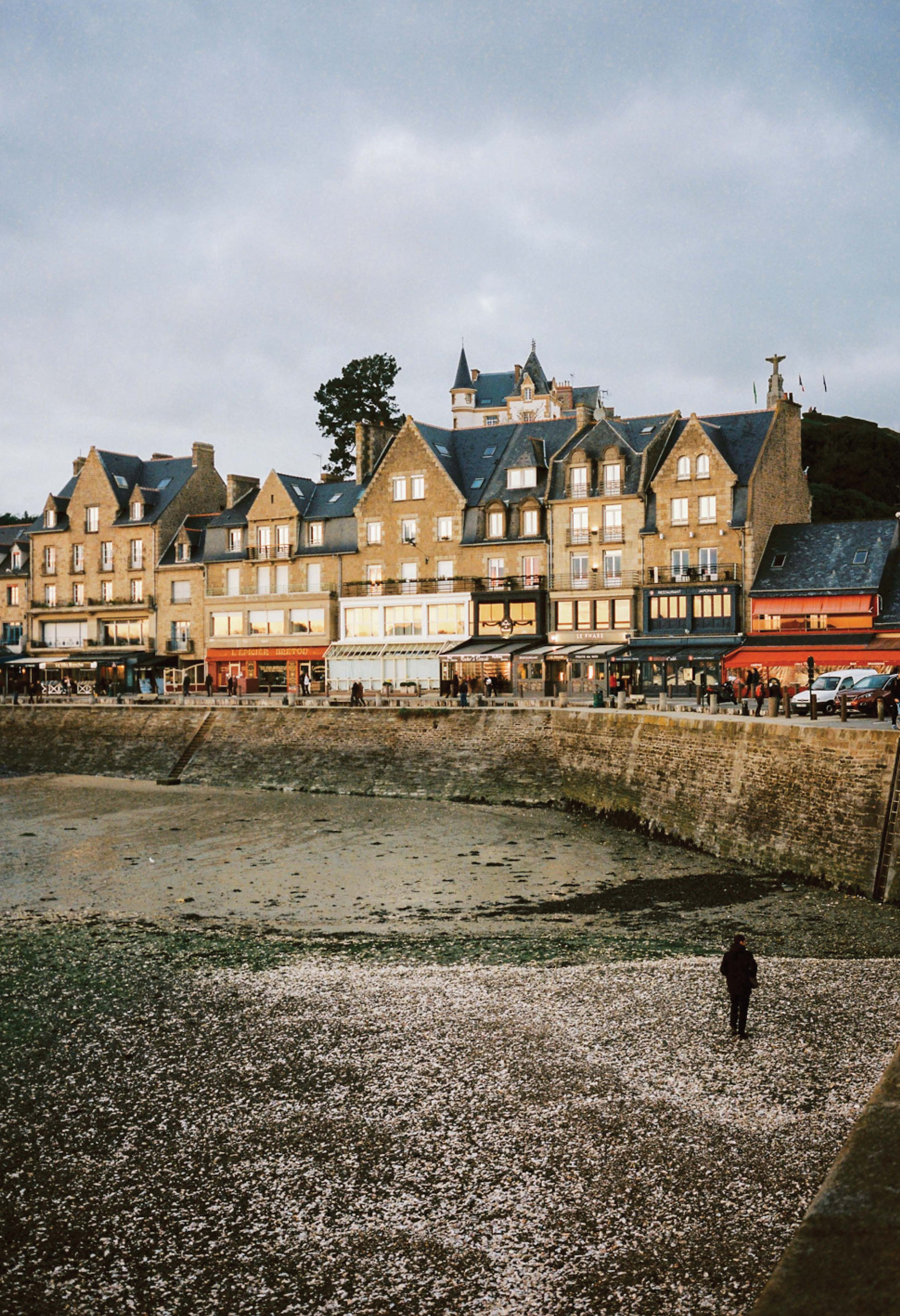 Cancale 17 Infinite Mosaic Galleries - Image of Cancale by Leo-Paul Ridet